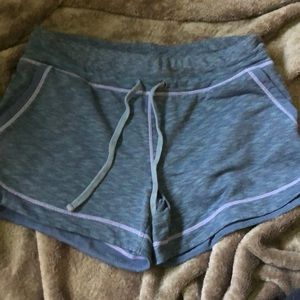 Women’s athleta shorts size small